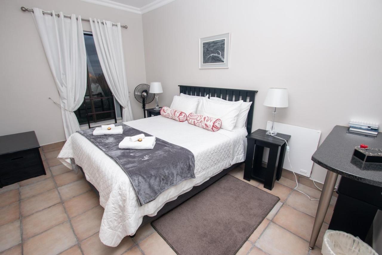 Bettyʼs Bay Van Den Berg'S Guesthouse מראה חיצוני תמונה
