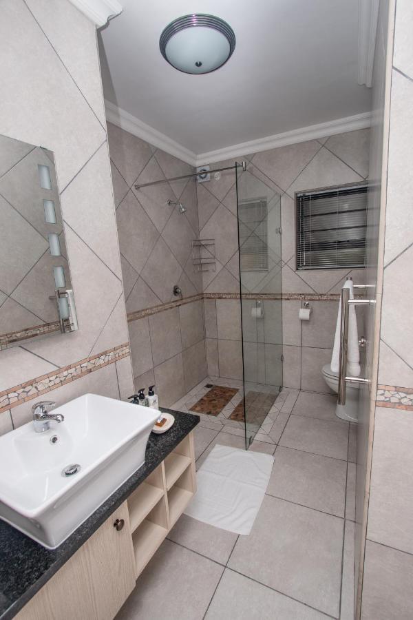 Bettyʼs Bay Van Den Berg'S Guesthouse מראה חיצוני תמונה